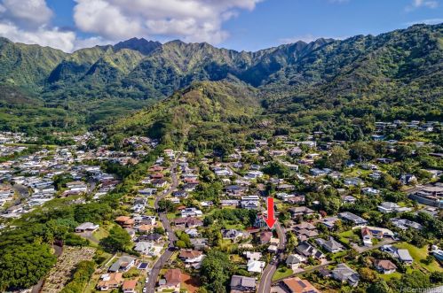 3588 Alani Dr, Honolulu HI  96822-1412 exterior
