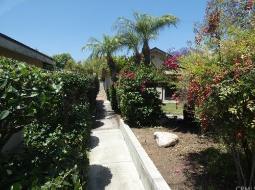 8108 Elden Ave, Whittier CA 90602-2625 exterior