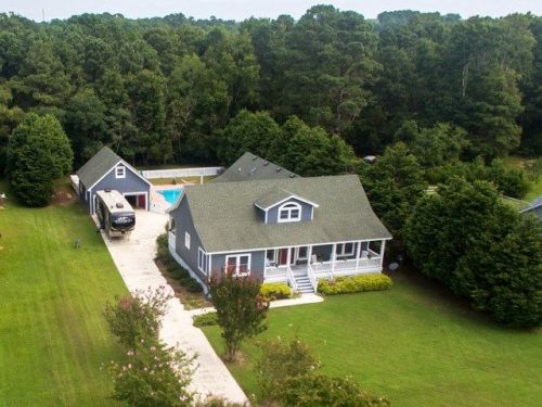 318 Reggie Owens Dr, Harbinger, NC 27941-9723