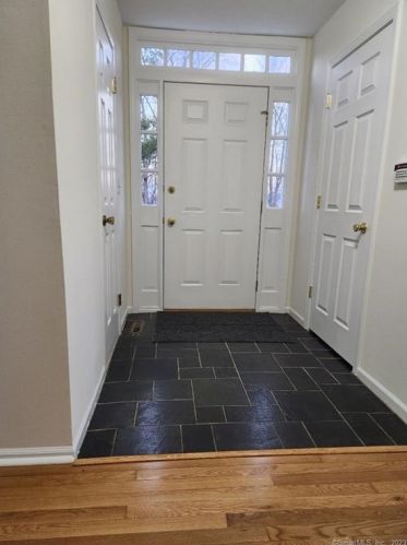 2 Summerhill Rd, Wallingford, CT 06492-3462