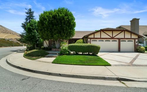 29760 Woodbrook Dr, Calabasas, CA 91301-4445
