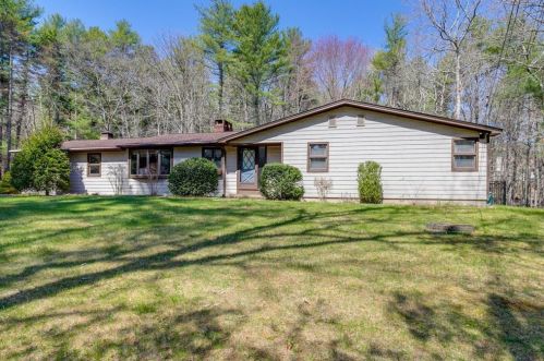 851 Matteson Rd, Coventry, RI 02816-5026