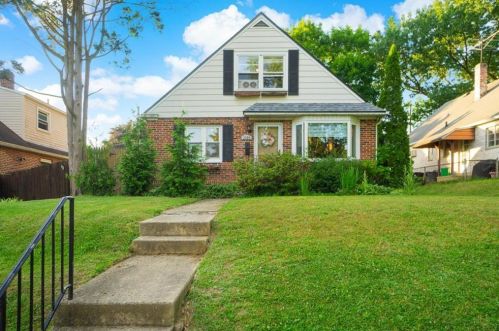 2209 Greenleaf St, Allentown, PA 18104-3917
