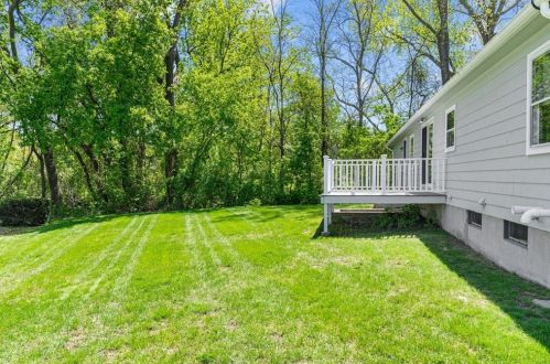 99 Victoria St, Providence, RI 02909-3944