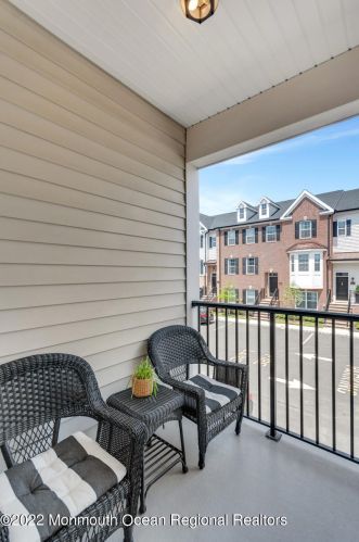 6 River St, Tinton Falls NJ  07701-1302 exterior