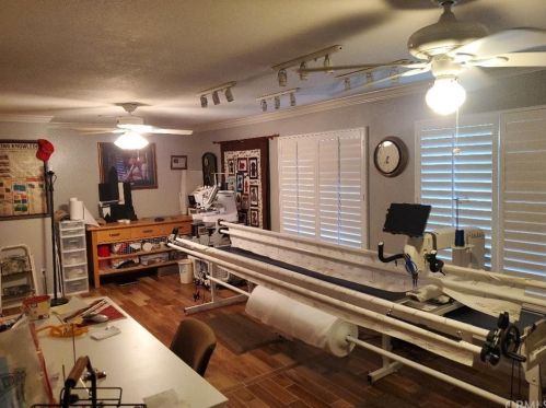 16743 Stallion Pl, Riverside CA  92504-5843 exterior