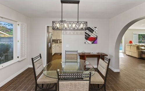 6718 Rycroft Dr, Riverside CA  92506-5315 exterior