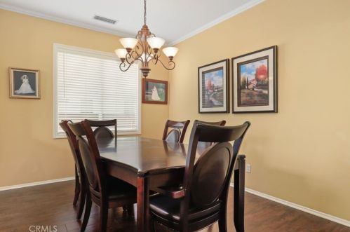 12595 Orangeblossom Ln, Riverside CA  92503-7058 exterior