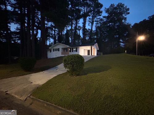 180 Lydia Dr, Atlanta GA  30315-8416 exterior