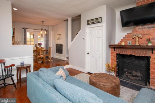 401 Iseminger St, Philadelphia PA  19147-1113 exterior