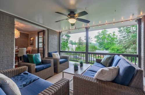 1903 Forest Green Dr, Atlanta GA  30329-2604 exterior