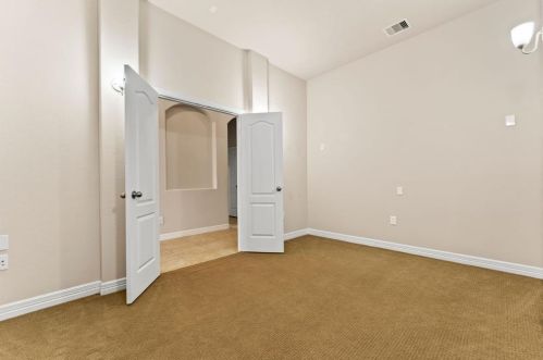 2042 Brodie Ln, Conroe TX  77301-7246 exterior