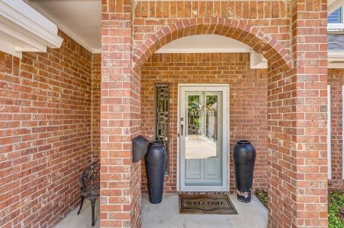 92 Legend Rd, Fort Worth, TX 76132-1024