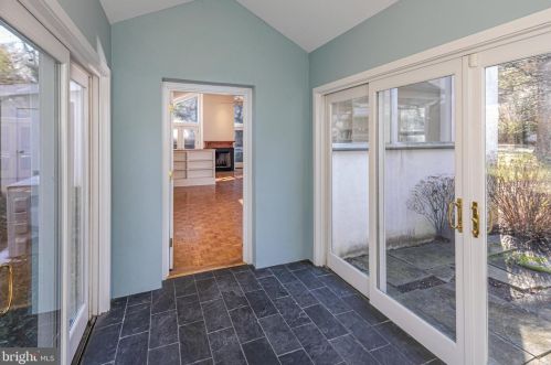 161 Elm Rd, Princeton NJ  08540-2521 exterior