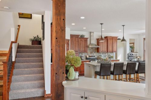 2488 Fieldstone Curv, Saint Paul MN  55129-6209 exterior