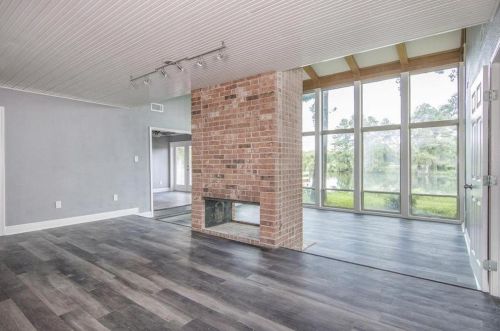 417 Brook Hollow Dr, Conroe TX  77385-9104 exterior