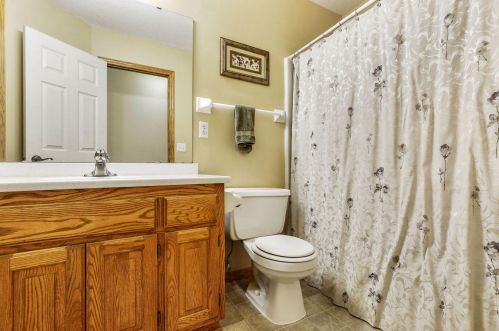 201 Dunbar Way, Saint Paul MN  55115-2815 exterior