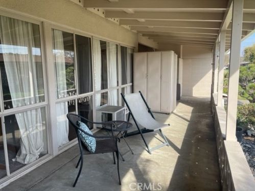 1631 Interlachen Rd, Seal Beach CA  90740-4226 exterior