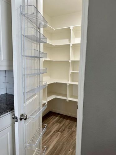 3212 Windcrest Dr, Granbury TX  76049 exterior