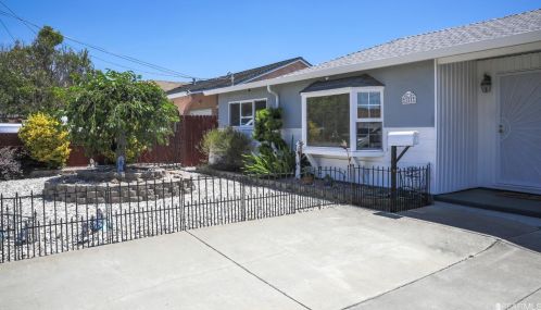 351 Hurley Dr, Hayward, CA 94544-4723