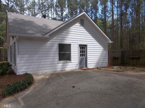 288 Widewater Dr, Newnan, GA 30265-1391