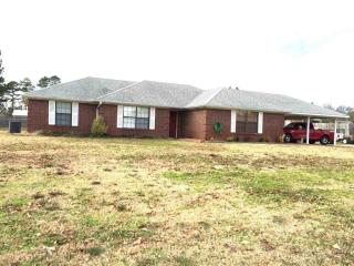 1942 Sara Rd, Texarkana, TX 75501-9628
