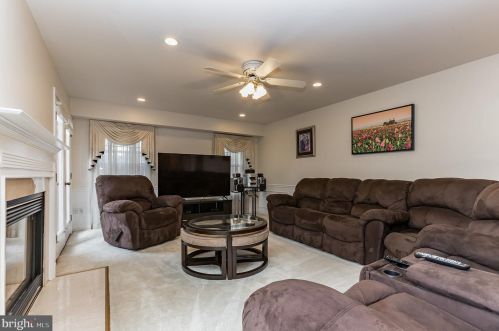 433 Bonifant Rd, Silver Spring MD 20905-5950 exterior