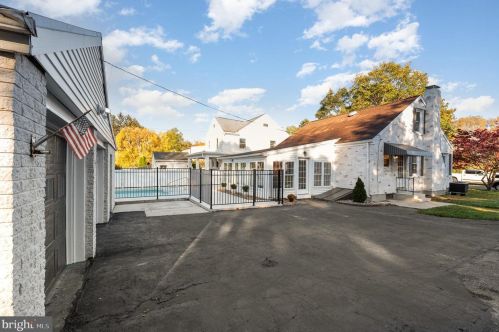 226 Baltimore St, Carlisle PA 17013-3702 exterior