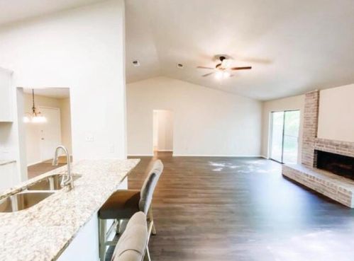 7809 Tyra Ct, Fort Worth TX  76148-1829 exterior