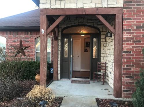 2005 Creekview Dr, Commerce, TX 75428-3946