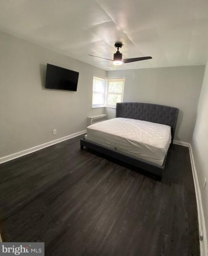 6306 10th St, Philadelphia PA 19133-1511 exterior