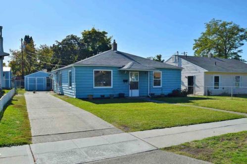 2924 Baldwin Ave, Spokane WA  99207-5311 exterior