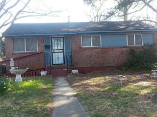 903 Clay St, Portsmouth, VA 23701-3242