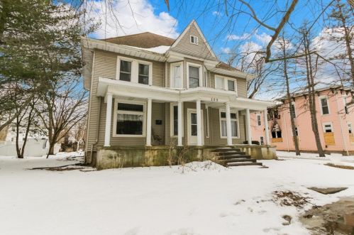 509 Central Ave, Paris, IL 61944-2108