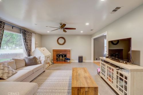 4710 Central Ave, Riverside CA  92506-2331 exterior