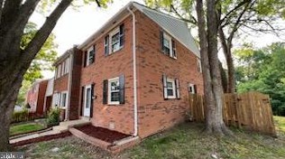 3452 Beale Ct, Woodbridge, VA 22193-1702