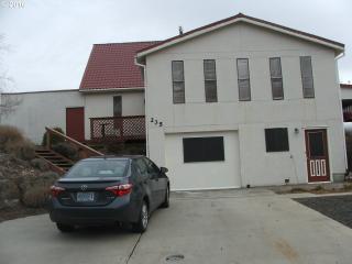 235 Rock St, Heppner, OR 97836-7324