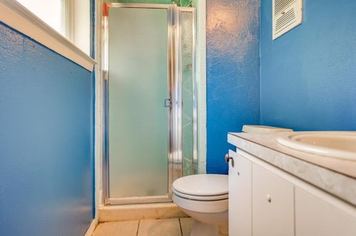 5920 Rickee Dr, Fort Worth TX  76148-2734 exterior