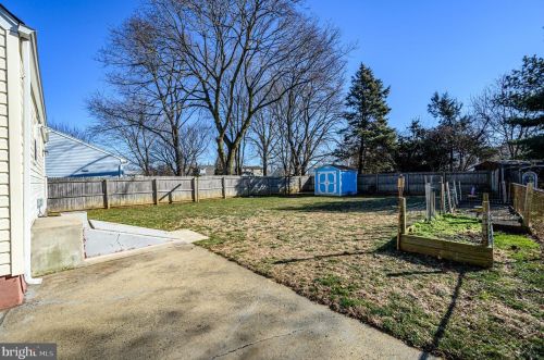 5 Petty Rdg Rd, Trenton NJ 08620-2419 exterior