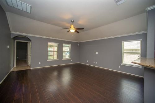 1701 Chestnut Glen Ct, Conroe TX  77301-4599 exterior