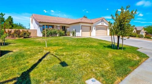 42409 66th St, Lancaster, CA 93536-4564