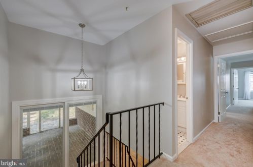 7136 Game Lord Dr, Springfield VA  22153-1318 exterior