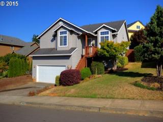 17011 Dunhill Loop, Happy Valley, OR 97089-6884