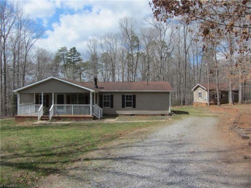 215 Belleville Dr, Matrimony, NC 27048-8071