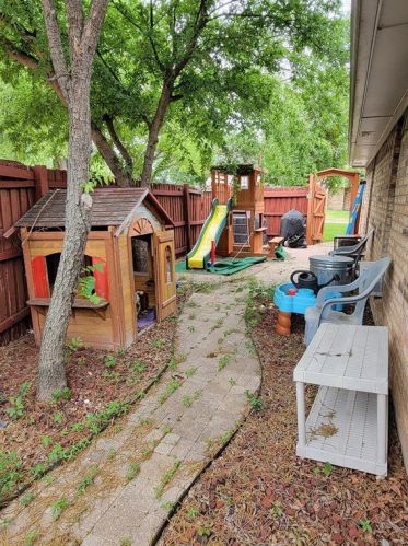 2835 Silverspring Rd, Carrollton, TX 75006-4811