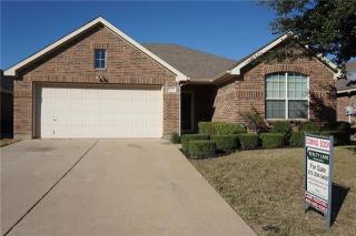 2124 Pacino Dr, Fort Worth TX  76134-4161 exterior