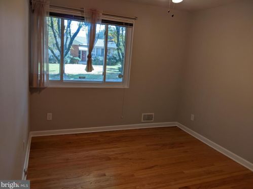 1801 Ladd St, Silver Spring MD  20902-3524 exterior