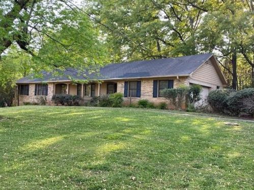 1256 Longwood Dr, Marietta, GA 30008-3521