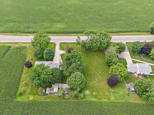 15354 Plank Rd, Sycamore IL  60178-8743 exterior