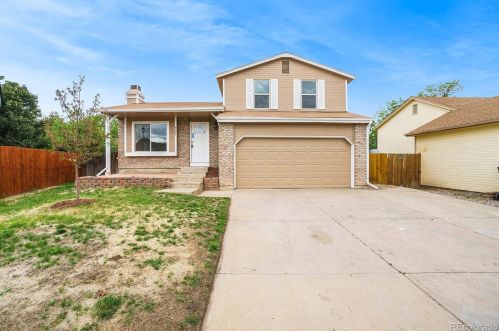 8465 Curlycup Pl, Parker CO  80134-8986 exterior